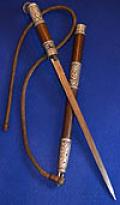 A MOST UNUSUAL VICTORIAN STICK / WHIP WITH CONCEALED BLADE.