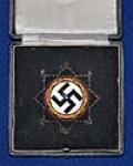 CASED WW2 GERMAN CROSS IN GOLD BY C.F.ZIMMERMANN, SUPERB CONDITION.