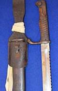 WW1 GERMAN MOUSER BAYONET 98/05 MODEL WITH SAW BACKED BLADE & COMPLETE WITH FROG AND KNOT.