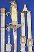 GOVERNMENT OFFICIALS DAGGER BY ALCOSO COMPLETE WITH GILT STRAPS AND SPECIAL SMALL SIZE GO PORTEPPE .