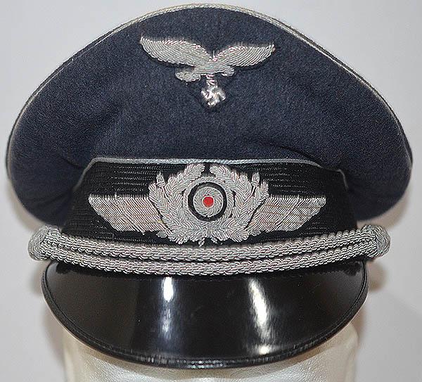 LUFTWAFFE OFFICERS PEAK CAP, HIGH QUALITY EXAMPLE.