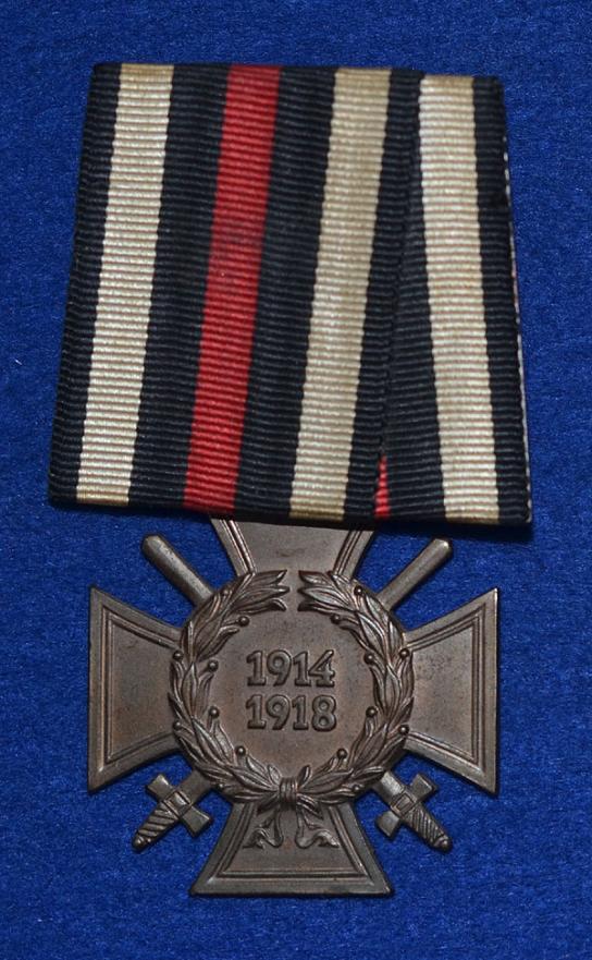 PARADE MOUNTED 1914 /1918 CROSS OF HONOR WITH SWORDS.