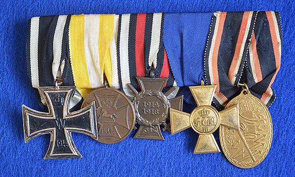 SET OF FIVE WW1 PARADE MOUNTED MEDALS FOR AN ARMY OFFICER.