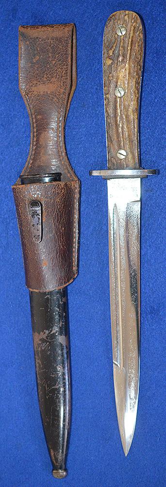 LUFTWAFFE FORESTRY BAYONET / SIDARM BY WAFFEN LOESCHE BERLIN COMPLETE WITH FROG HANGER.