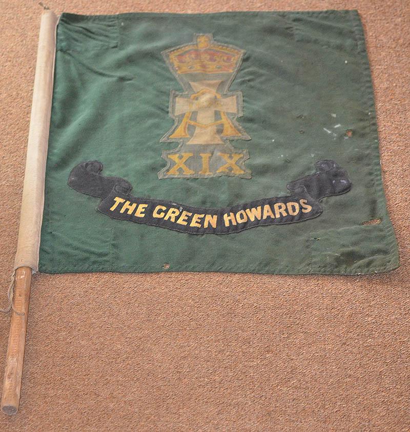 BRITISH WW1 GREEN HOWARDS REGIMENTAL FLAG.