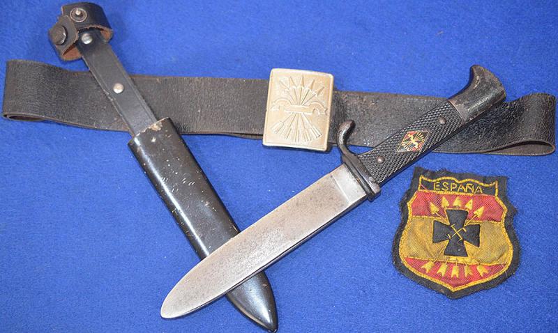 SPANISH FALANGE YOUTH KNIFE DATED 1936 COMPLETE WITH ORIGINAL BELT, BUCKLE AND CLOTH BADGE.