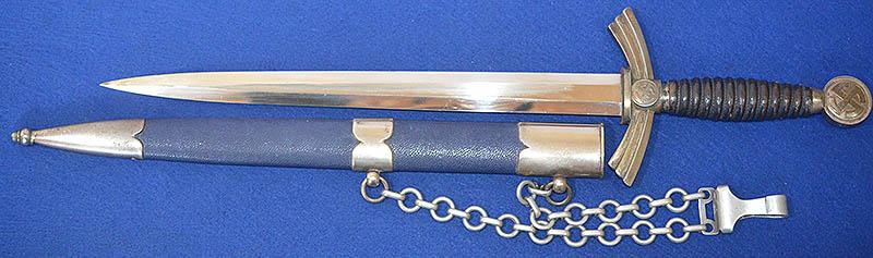 LUFTWAFFE 1ST MODEL DAGGER BY TIGER WITH CHAIN HANGER.