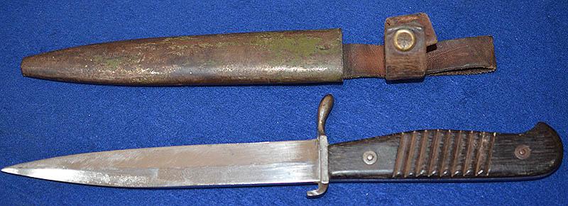 WW1 GERMAN FIGHTING KNIFE.