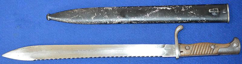 GERMAN WW1 1898 / 05 SAW BACK BAYONET.