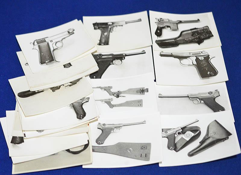 COLLECTION OF 20 COLLECTORS CARDS OF GERMAN HAND GUNS.