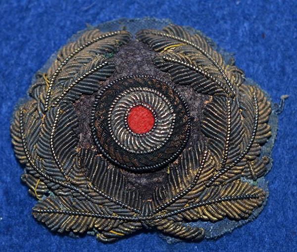 WW2 NAVAL OFFICERS CAP COCKADE.