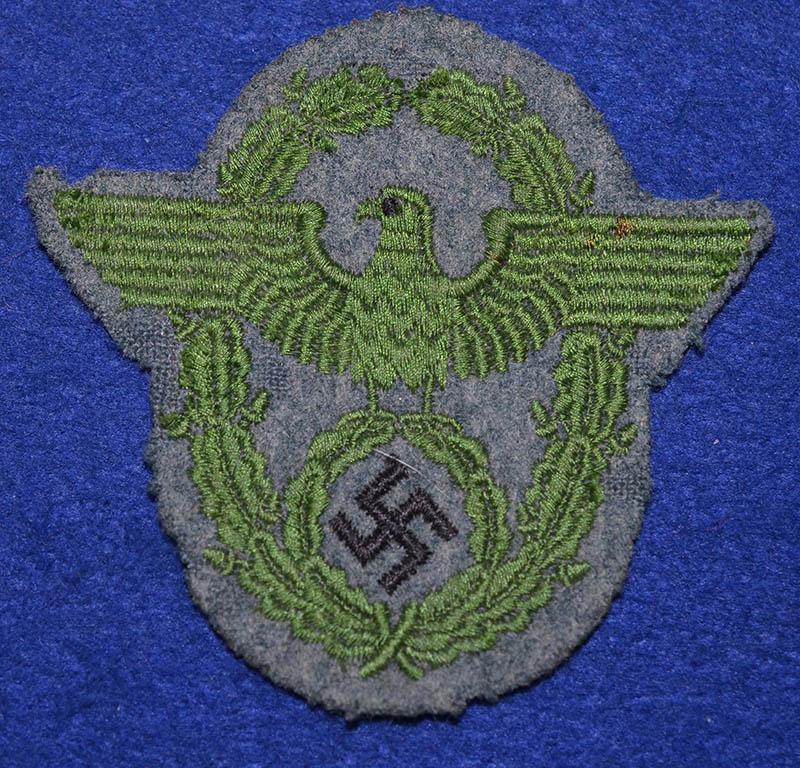 THIRD REICH POLICE TUNIC EAGLE.