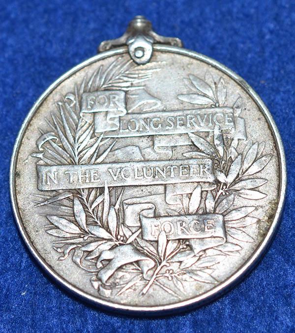 BRITISH EDWARDIAN MILITARY VOLUNTEER LONG SERVICE AND GOOD CONDUCT MEDAL. BERKSHERE REGIMENT.