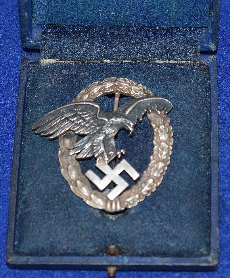 CASED LUFTWAFFE OBSERVERS BADGE BY JUNCKER.