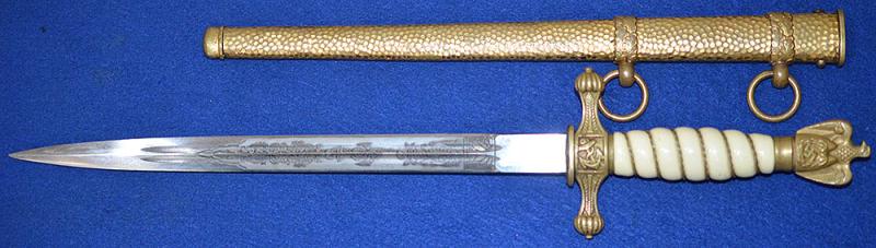 THIRD REICH NAVAL OFFICERS DAGGER WITH HAMMEED SCABARD BY WKC, NEAR MINT.