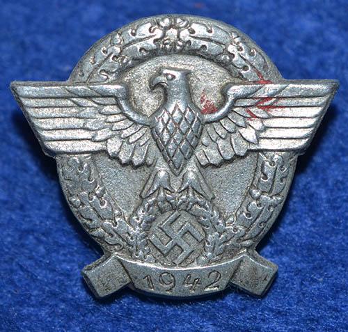 GERMAN POLICE BADGE.