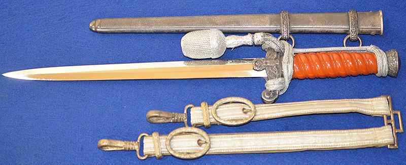 THIRD REICH ARMY OFFICERS DAGGER BY PAUL WAYERSBERG COMPLETE WTH HANGERS AND SILVER KNOT.