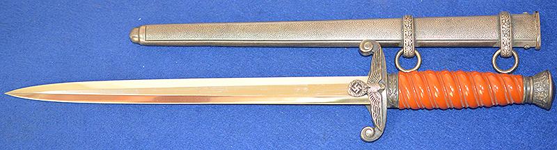 THIRD REICH ARMY OFFICERS DAGGER BY SEILHEIMER.