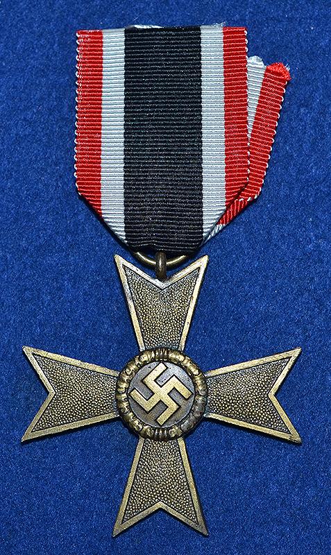 GERMAN WW2 WAR SERVICE CROSS 2ND CLASS WITH OUT SWORDS.