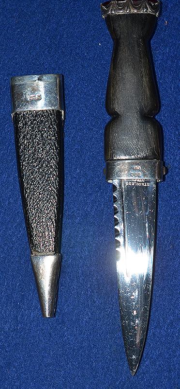SCOTTISH SGIAN DUBH SILVER HALLMARKED KNIFE.