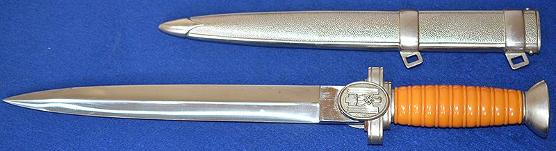 RED CROSS LEADERS DAGGER, MINT CONDITION.
