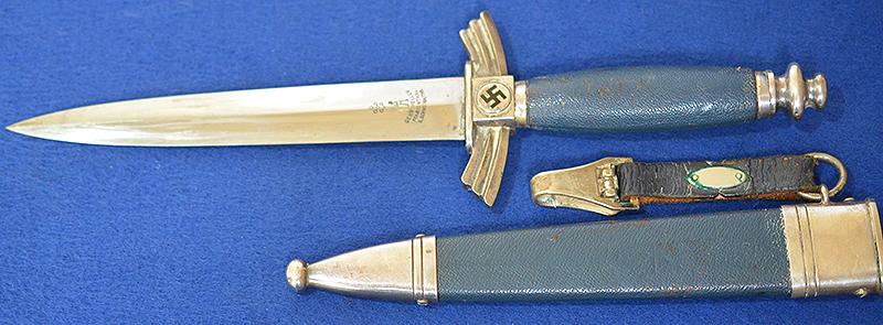THIRD REICH NSFK FLYERS DAGGER BY GEBR HELLER, NEAR MINT CONDITION.