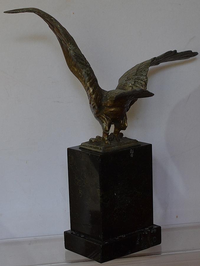 LARGE GERMAN LUFTWAFFE METAL EAGLE.