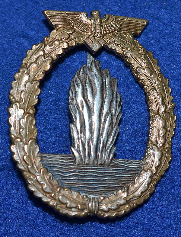 THIRD REICH NAVAL MINE SWEEPERS WAR BADGE.