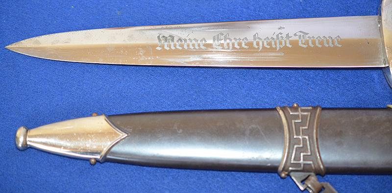 SS CHAINED LEADERS DAGGER 1936 MODEL, COMPLETE WITH TYPE 1 CHAINS.