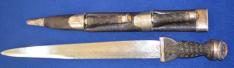 SCOTTISH HIGHLAND DIRK, VERY EARLY EXAMPLE DATING TO THE 1830'S.