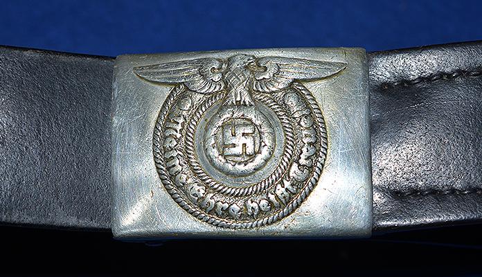 WAFFEN SS ENLISTED MANS BELT AND BUCKLE.