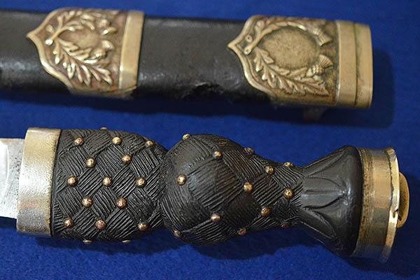 VICTORIAN MILITARY SCOTTISH PIPERS HIGHLAND DIRK.