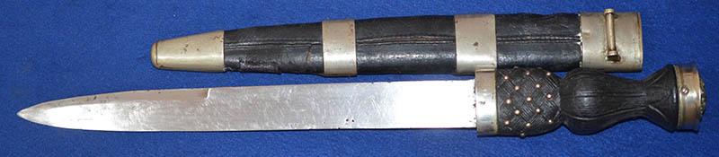 VICTORIAN MILITARY SCOTTISH PIPERS HIGHLAND DIRK.