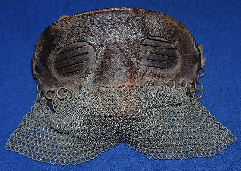 BRITISH WW1 TANK CREW PROTECTIVE FACE MASK.