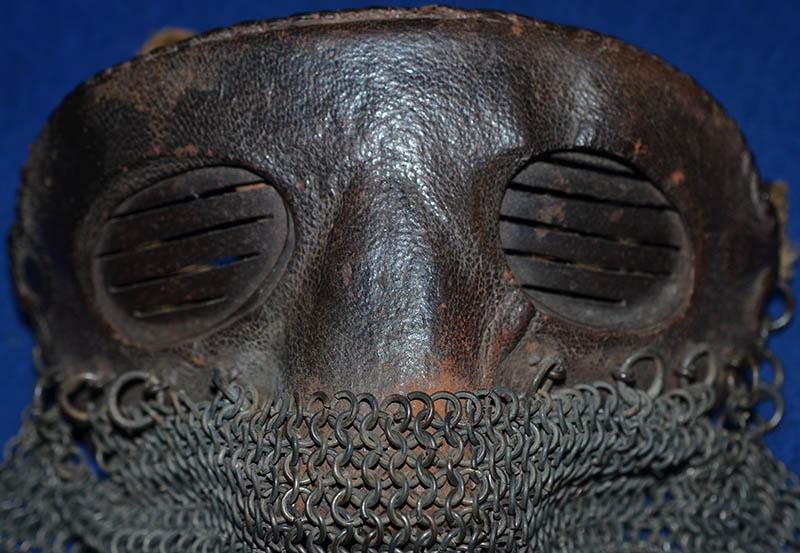 BRITISH WW1 TANK CREW PROTECTIVE FACE MASK.