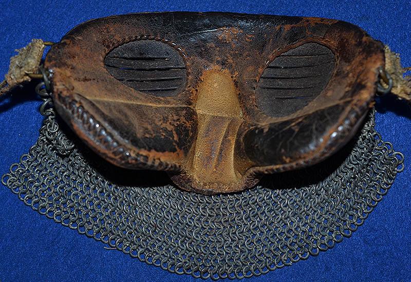BRITISH WW1 TANK CREW PROTECTIVE FACE MASK.
