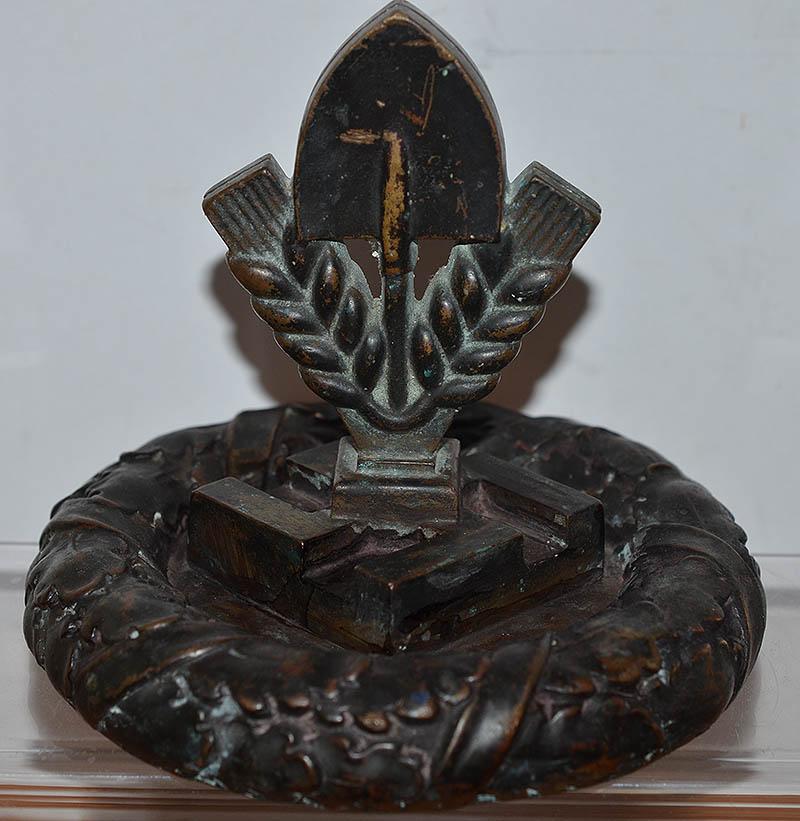 SUPERB RAD BRONZE SCULPTURE.