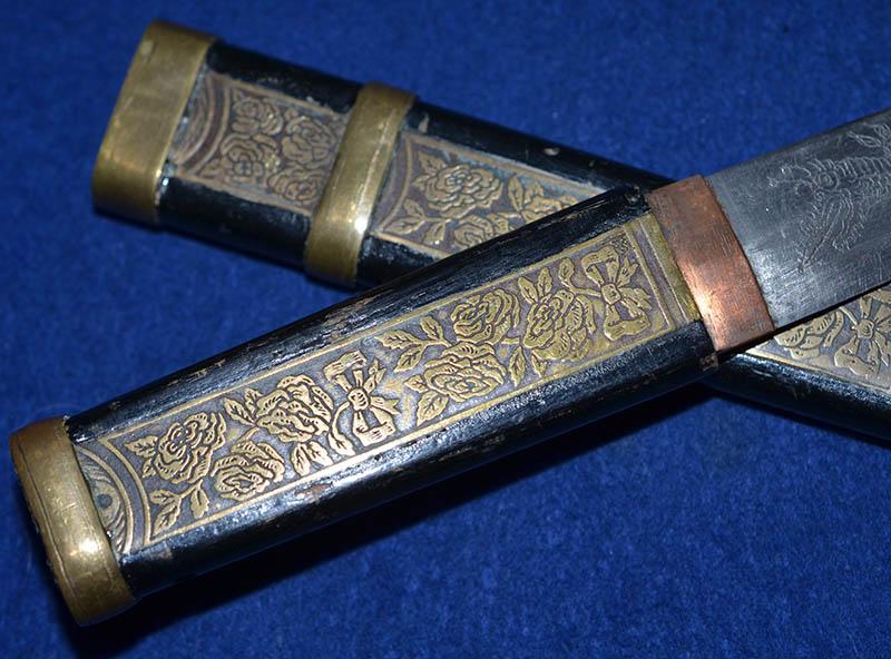 ANTIQUE JAPANEASE TANTO TYPE DAGGER.