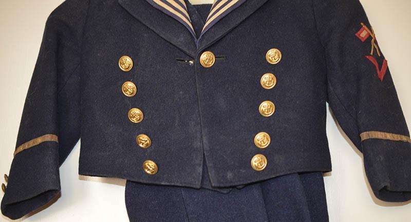 GERMAN 1930's CHILDS NAVAL UNIFORM WITH PHOTOGRAPH OF THE BOY WEARING THIS ACTUAL UNIFORM.