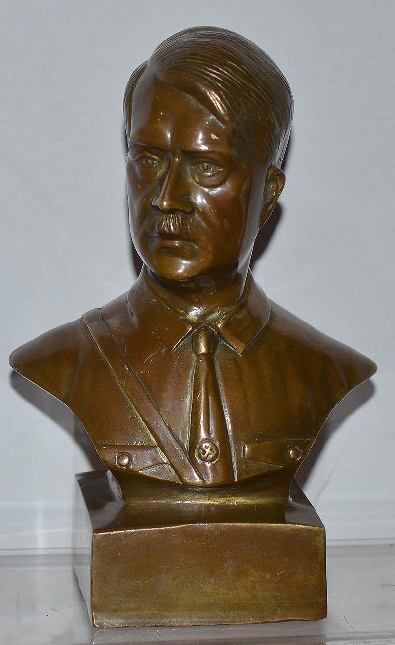 BRONZE BUST OF THE FUHRER ADOLF HITLER.