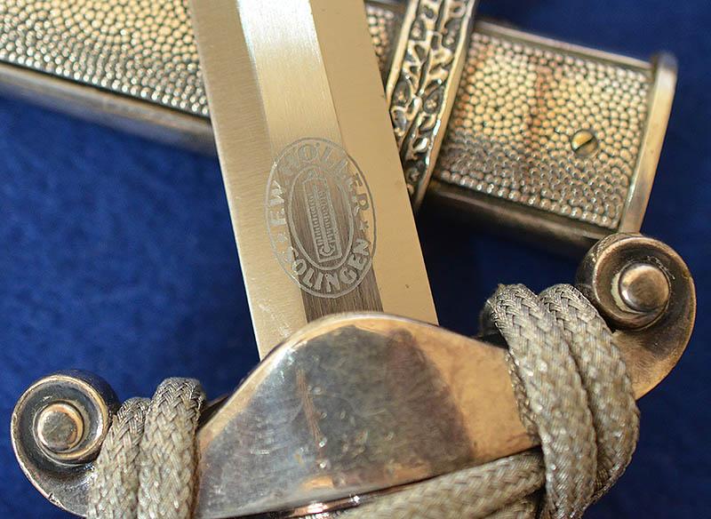GERMAN ARMY OFFICERS DAGGER 1935 MODEL BY HOLLER COMPLETE WITH SILVER KNOT.
