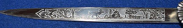 THIRD REICH MINIATURE HUNTING DAGGER BY HORSTER.