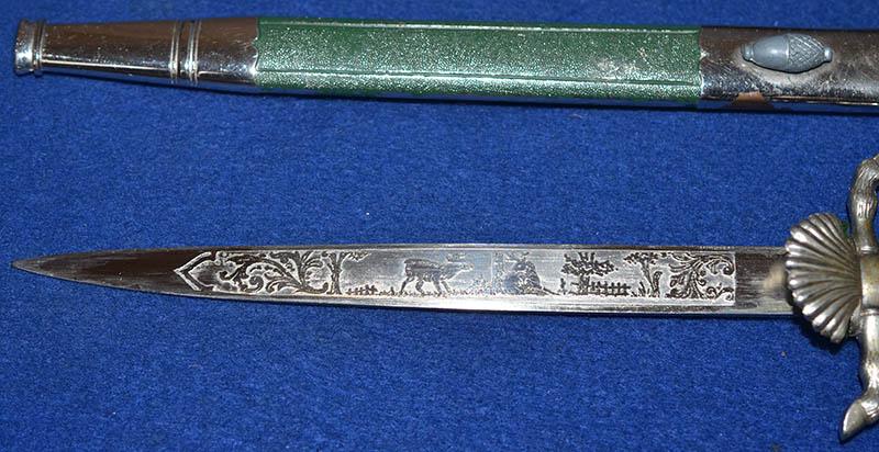 THIRD REICH MINIATURE HUNTING DAGGER BY HORSTER.