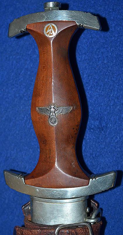 SA DAGGER 1933 MODEL BY WINGEN COMPLETE WITH RARE BROWN LEATHER FROG HANGER.