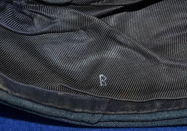 WW2 BRITISH RAF OFFICERS FORAGE CAP COMPLETE WITH PHOTOGRAPH OF ORIGINAL OWNER.