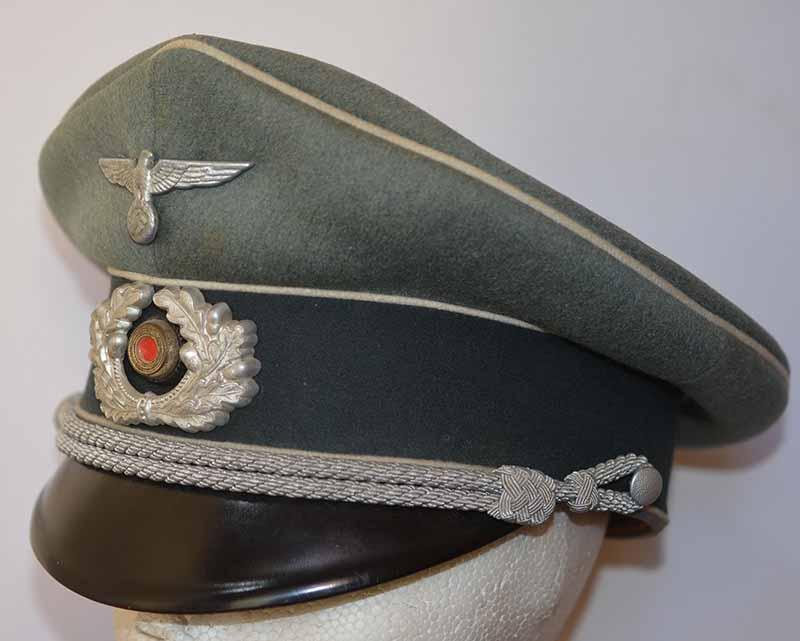 THIRD REICH ARMY INFANTRY OFFICERS PEAK CAP BY EREL.