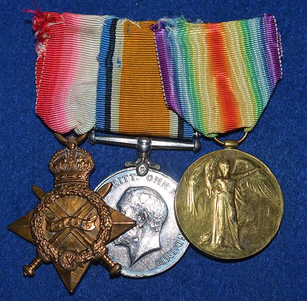 SET OF THREE WW1 BRITISH MEDALS TO THE LEICESTERSHIRE REGIMENT.