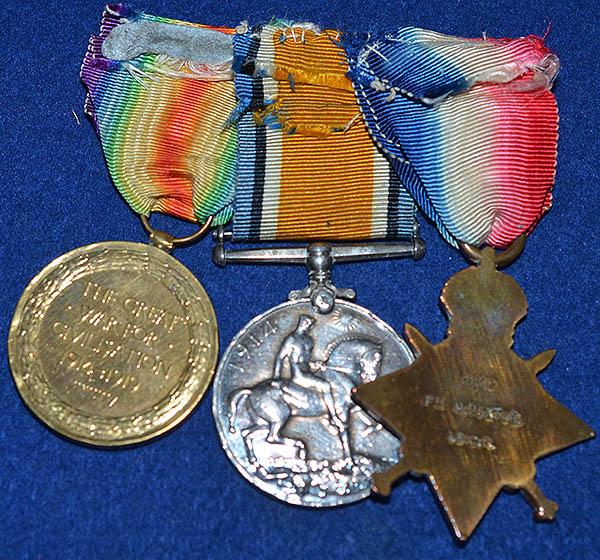 SET OF THREE WW1 BRITISH MEDALS TO THE LEICESTERSHIRE REGIMENT.