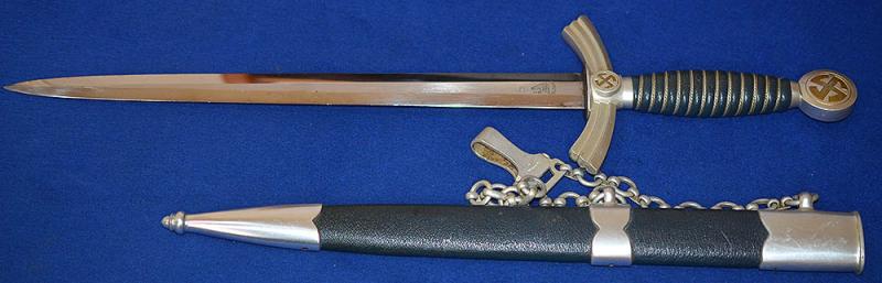 LUFTWAFFE 1ST MODEL DAGGER BY SMF, NEAR MINT CONDITION.