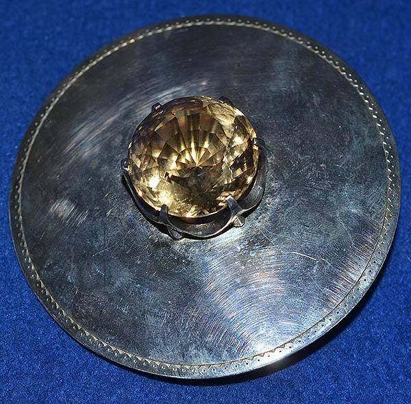 SCOTTISH SILVER PLAID BROOCH KILT BADGE.